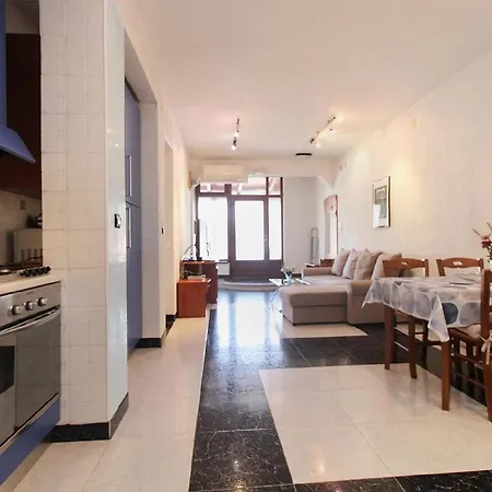 Apartment Fuer 4 Personen Ca 46 Qm In Pula, Istrien Istrische Riviera *