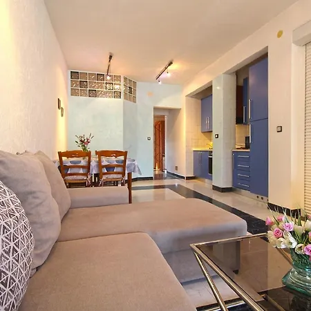 Fuer 4 Personen Ca 46 Qm In Pula, Istrien Istrische Riviera Apartment *